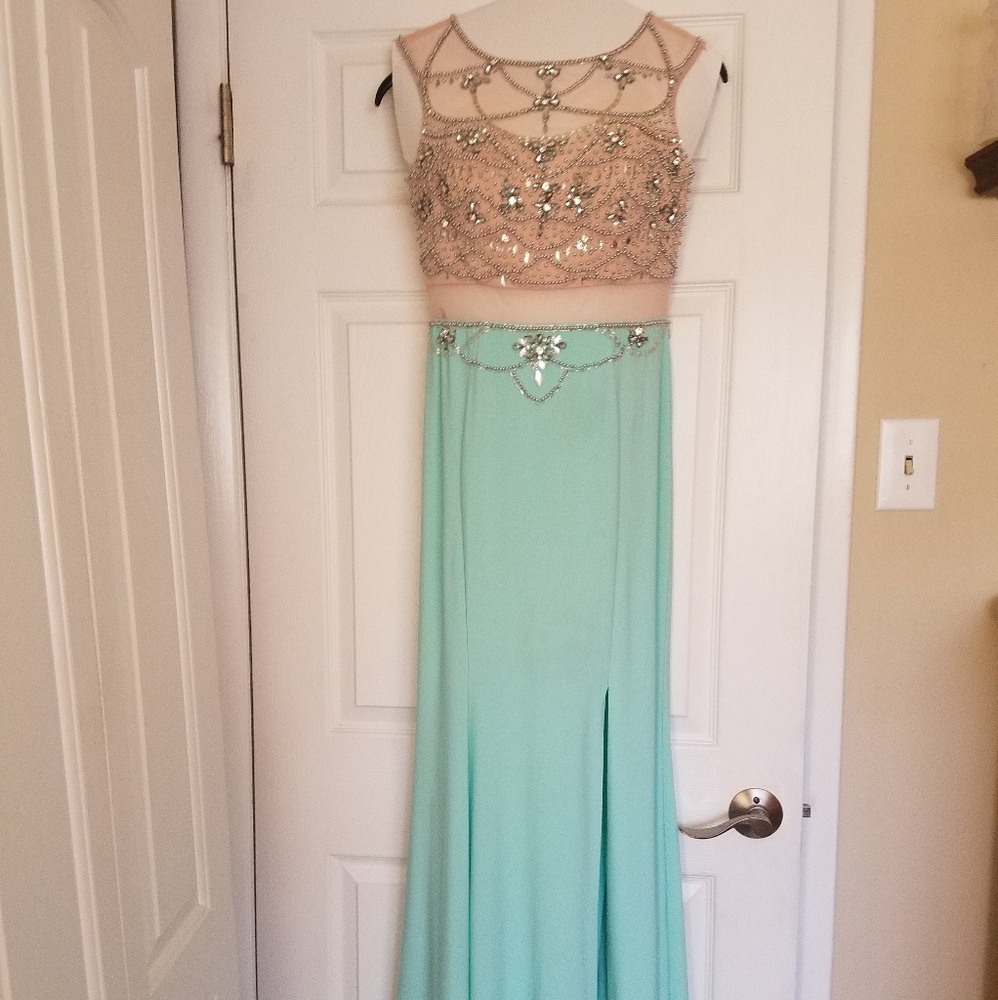Prom dress/ bridesmaid dress